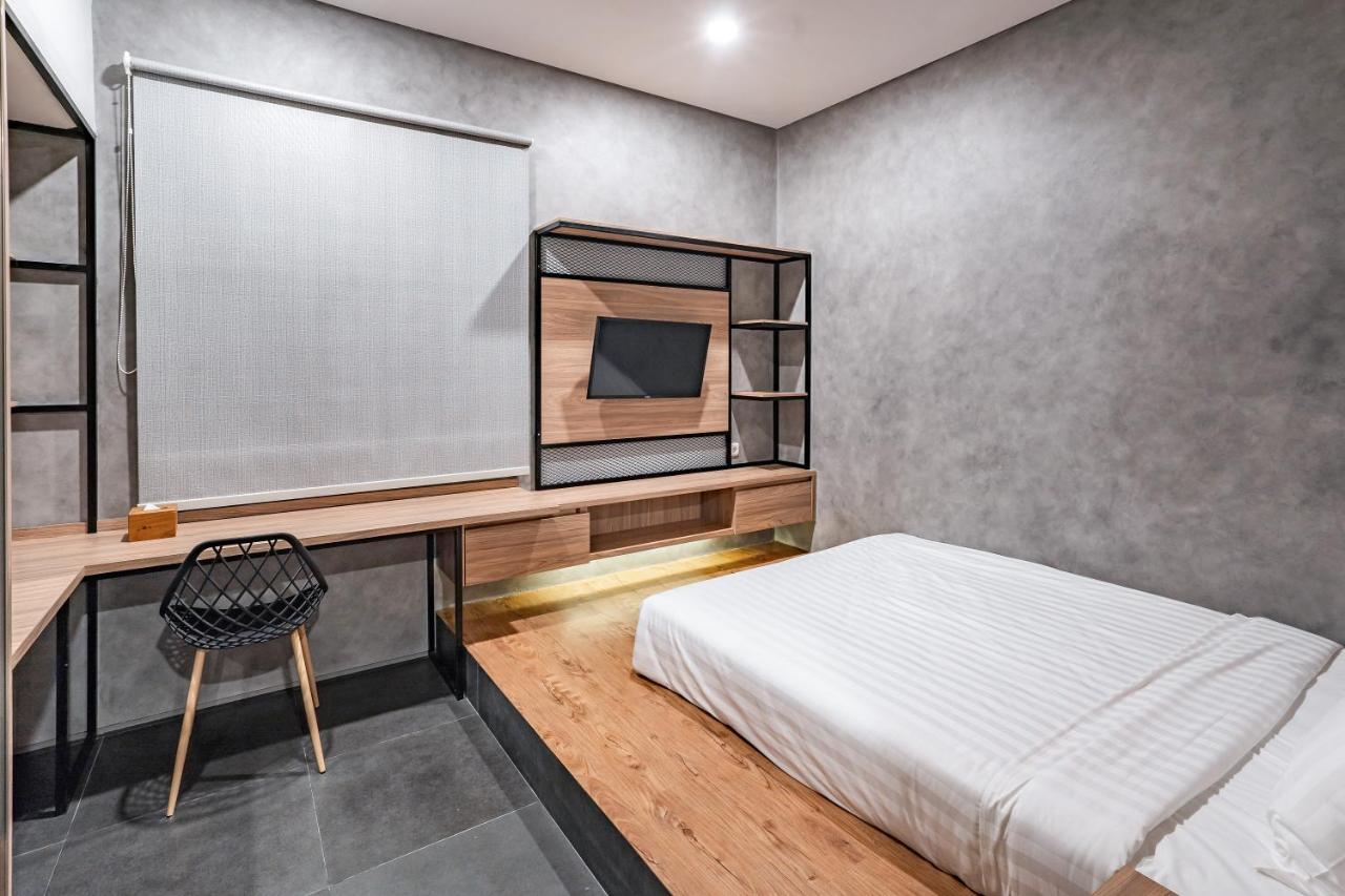 Loa Living Solo Baru Hotel Grogol ห้อง รูปภาพ